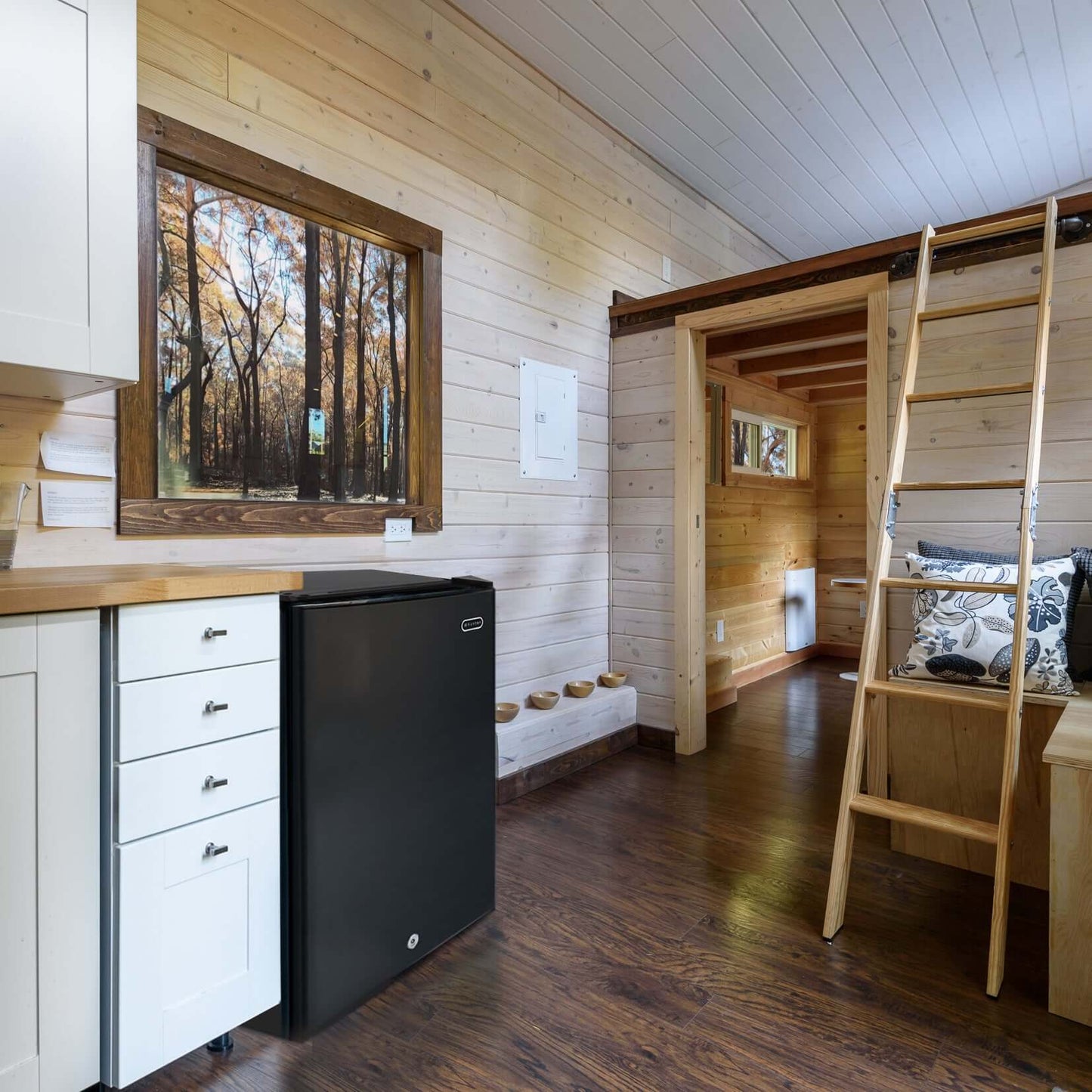 Whynter 3.0 cu. ft. Energy Star Upright Freezer with Lock - Black