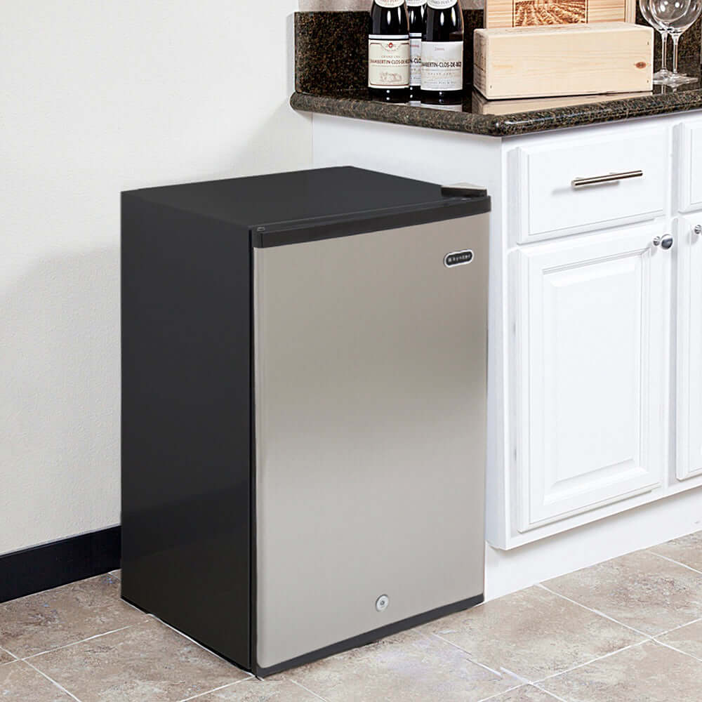 Whynter 3.0 cu. ft. Energy Star Upright Freezer with Lock - Stainless Steel